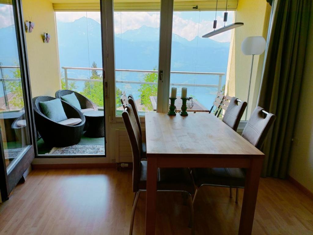 Wohnung Mit See Und Bergsicht Im Vier Sterne Hotel Беатенберґ Екстер'єр фото